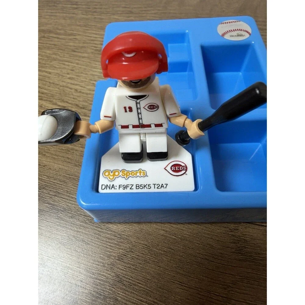 Joey Votto Cincinnati Reds Oyo Sports Mini Figure